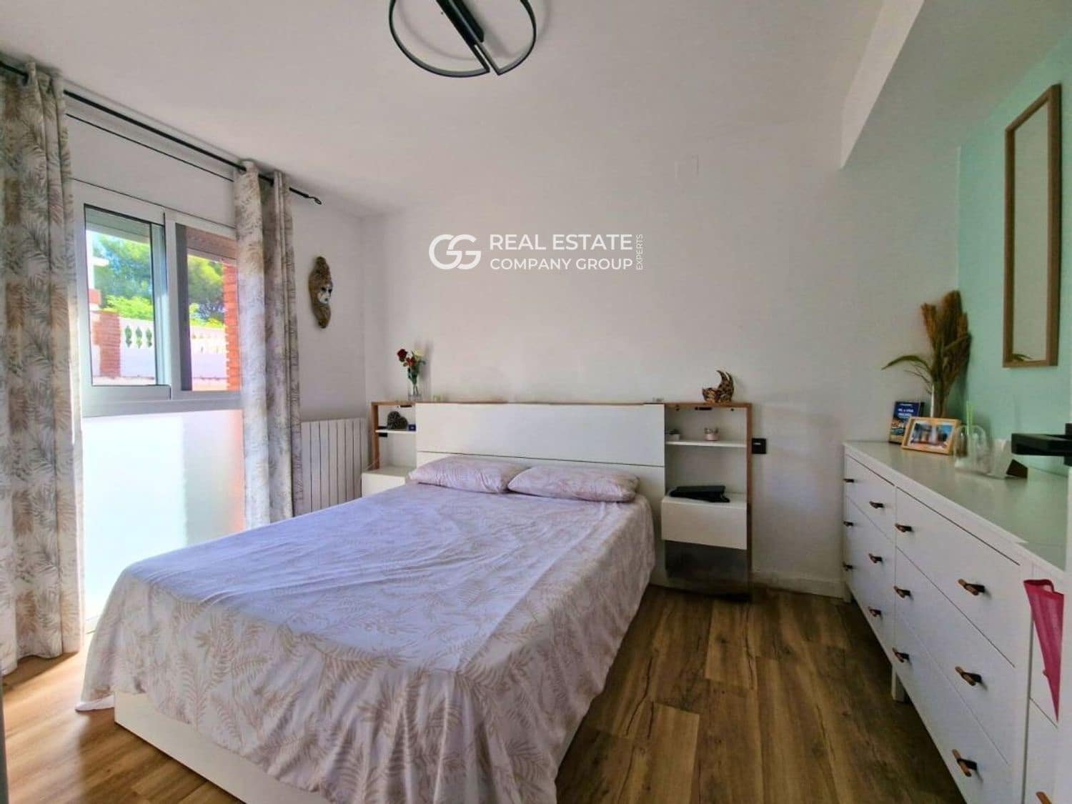 4 bedroom Villa for sale in Calafell with garage - € 479,000 (Ref: 9760979)