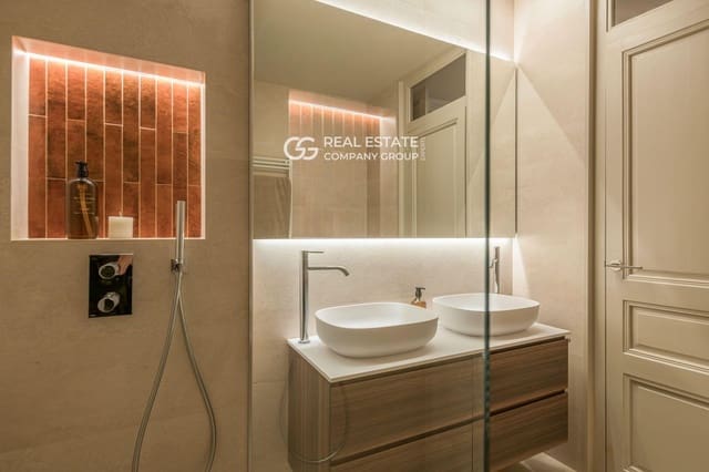 3 soveværelse Lejlighed til salg i Barcelona by - € 898.000 (Ref: 9760980)