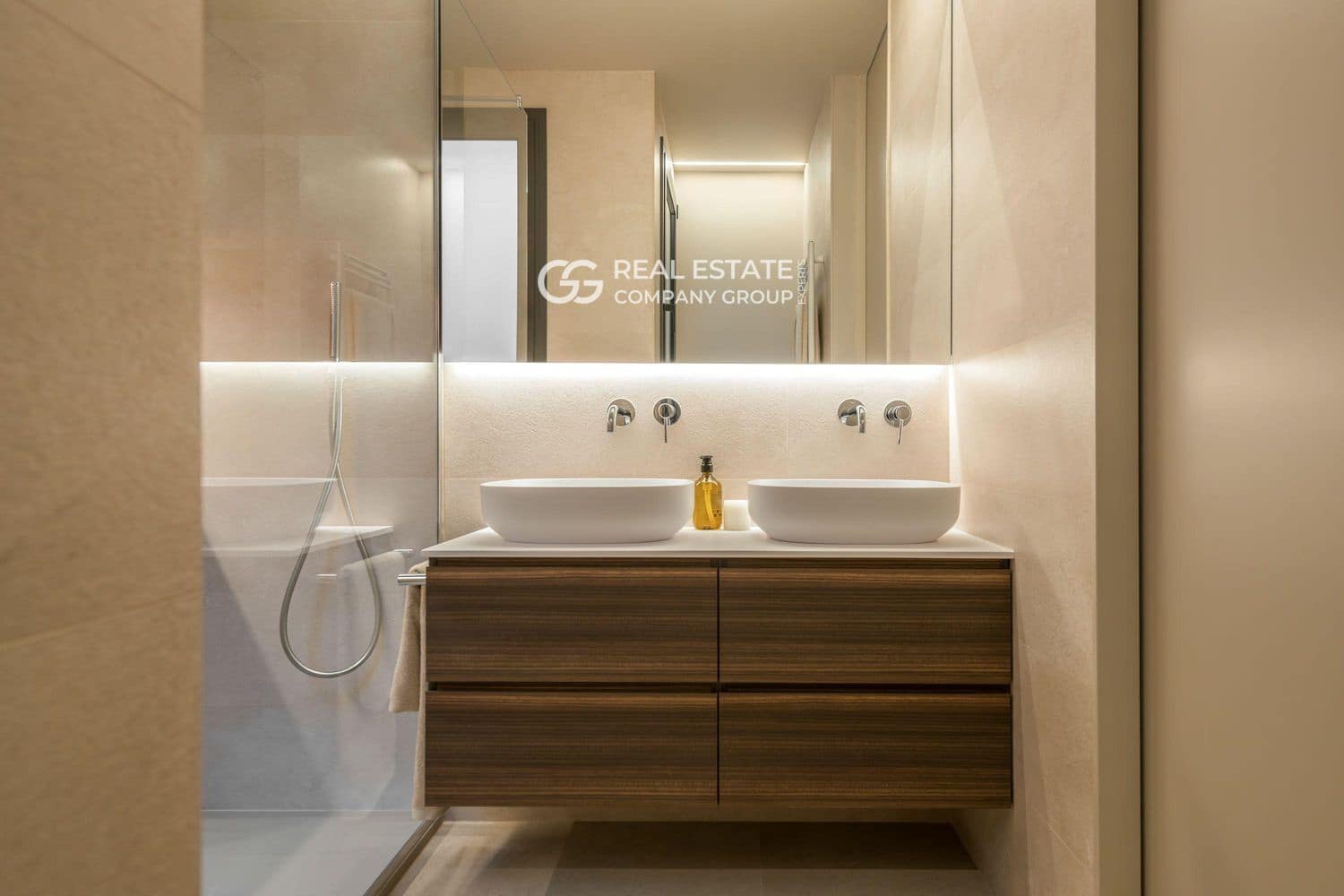 3 soveværelse Lejlighed til salg i Barcelona by - € 898.000 (Ref: 9760980)