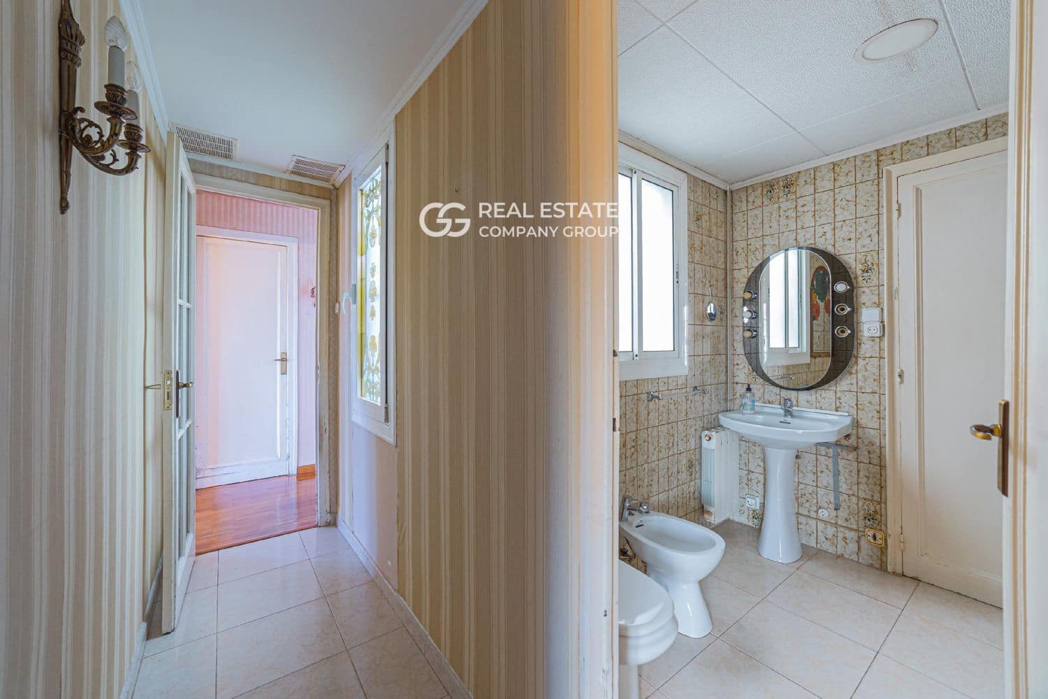 Piso de 4 habitaciones en Barcelona ciudad en venta con piscina - 900.000 € (Ref: 9760981)