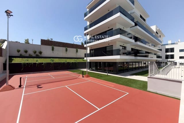 Piso de 3 habitaciones en Sant Boi de Llobregat en venta con piscina - 610.000 € (Ref: 9760982)