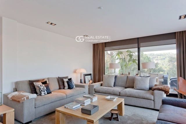 5 soveværelse Villa til salg i Sant Andreu de Llavaneres - € 1.700.000 (Ref: 9760989)