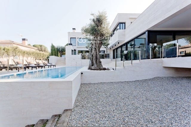 5 soveværelse Villa til salg i Sant Andreu de Llavaneres - € 1.700.000 (Ref: 9760989)