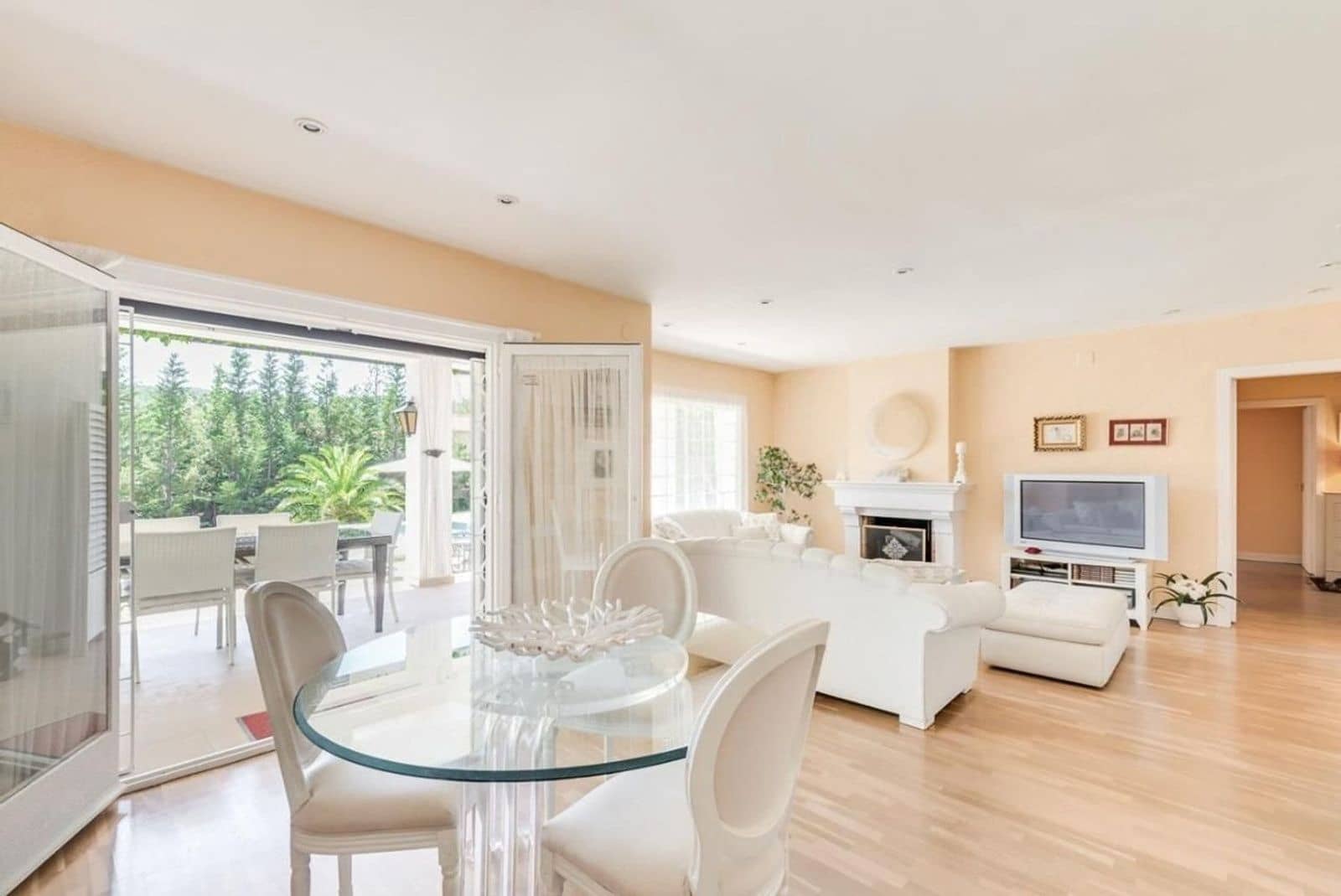 6 sypialnia Willa na sprzedaż w Sant Cugat del Valles z basenem garażem - 1 550 000 € (Ref: 9807306)