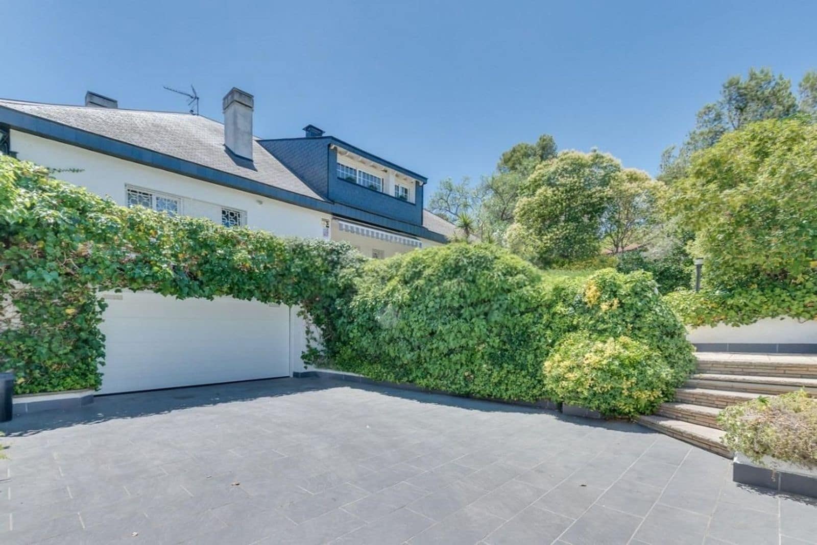 6 sypialnia Willa na sprzedaż w Sant Cugat del Valles z basenem garażem - 1 550 000 € (Ref: 9807306)