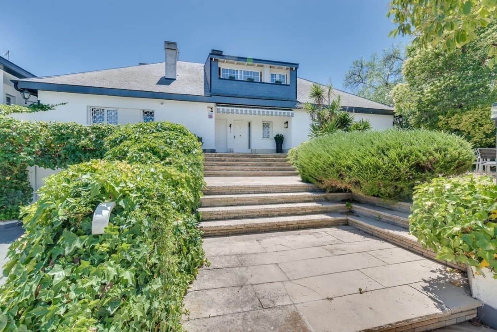 6 sypialnia Willa na sprzedaż w Sant Cugat del Valles z basenem garażem - 1 550 000 € (Ref: 9807306)