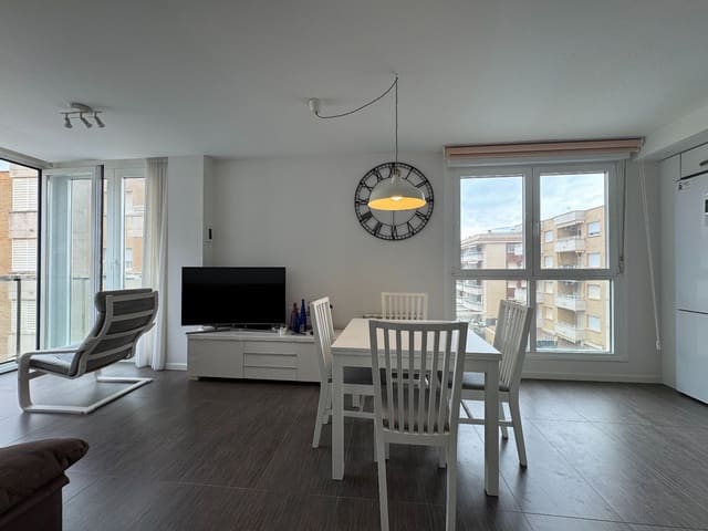 Piso de 2 habitaciones en Calafell en venta con piscina garaje - 345.000 € (Ref: 9818869)