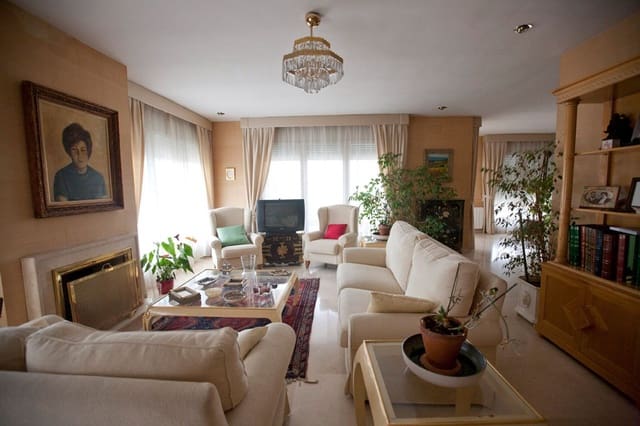 7 sypialnia Willa na sprzedaż w Móra d'Ebre z basenem garażem - 750 000 € (Ref: 9823815)