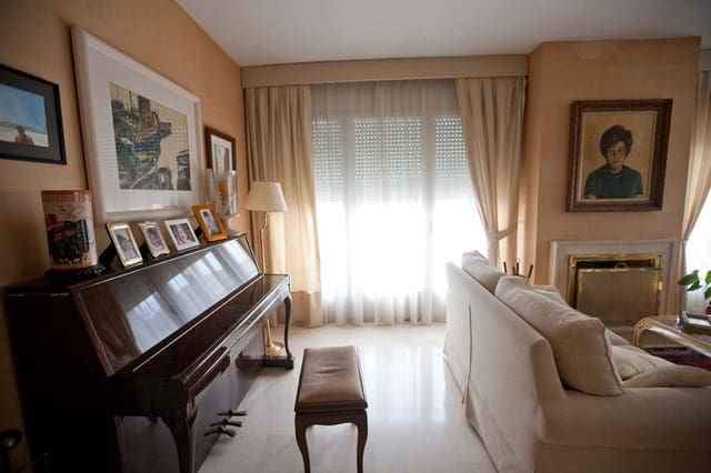 7 sypialnia Willa na sprzedaż w Móra d'Ebre z basenem garażem - 750 000 € (Ref: 9823815)