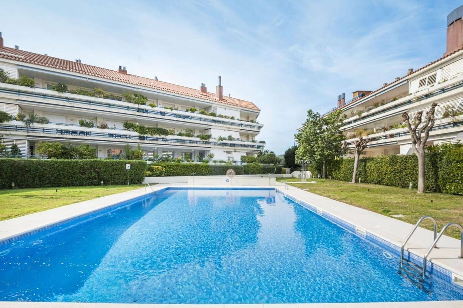 4 bedroom Flat for sale in Sitges with pool garage - € 1,675,000 (Ref: 9836797)