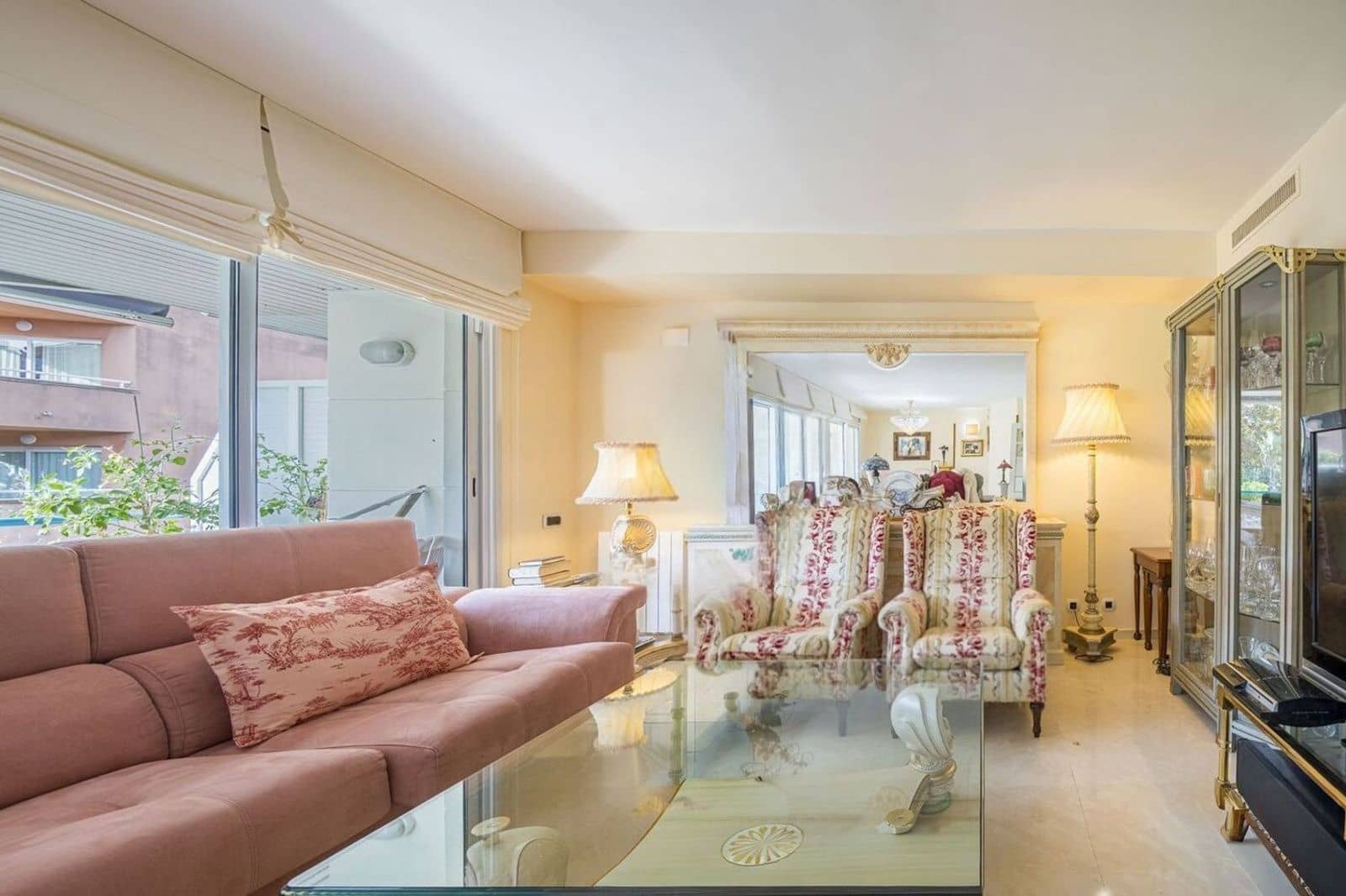 4 bedroom Flat for sale in Sitges with pool garage - € 1,675,000 (Ref: 9836797)
