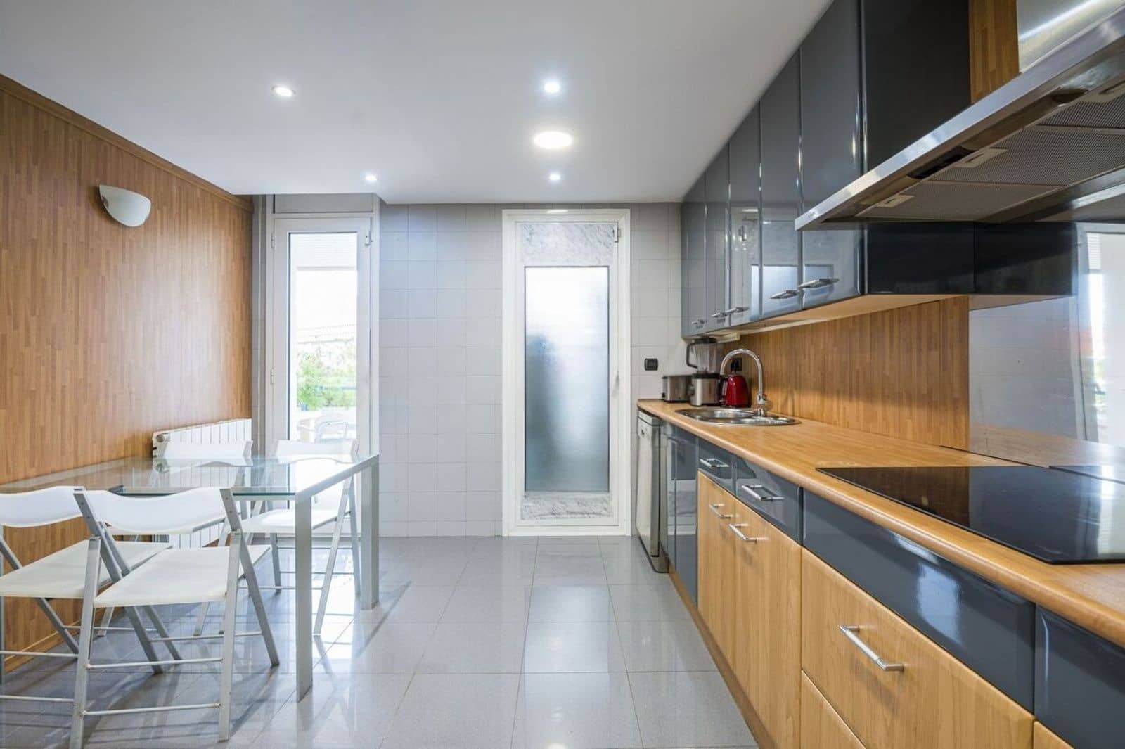 4 bedroom Flat for sale in Sitges with pool garage - € 1,675,000 (Ref: 9836797)