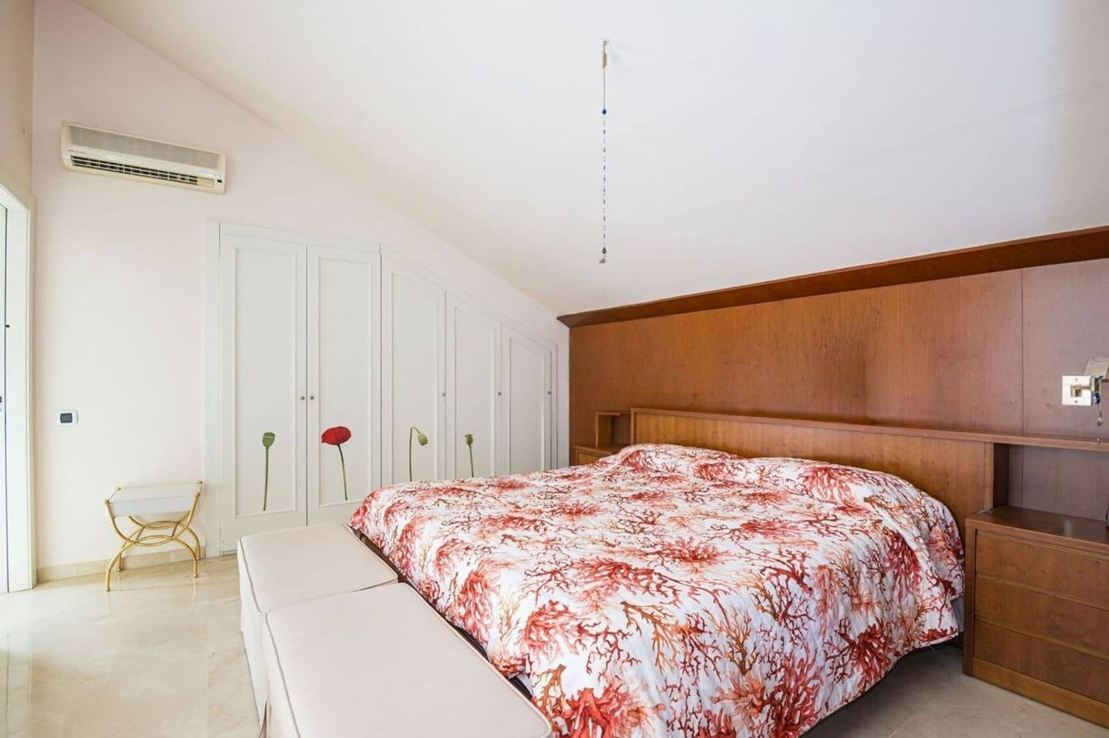 4 bedroom Flat for sale in Sitges with pool garage - € 1,675,000 (Ref: 9836797)