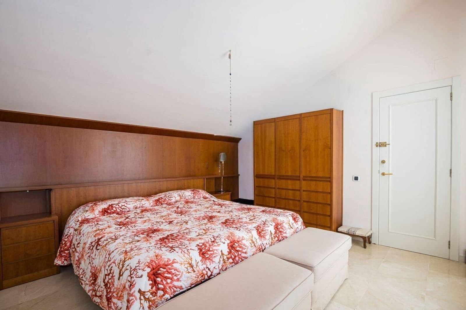 4 bedroom Flat for sale in Sitges with pool garage - € 1,675,000 (Ref: 9836797)