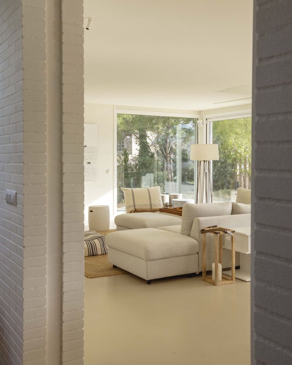 6 bedroom Villa for sale in Colera with pool garage - € 2,275,000 (Ref: 9836820)