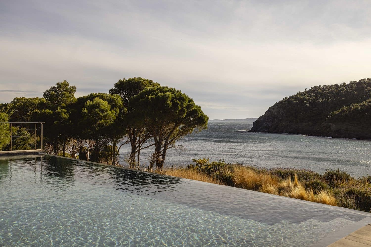 6 bedroom Villa for sale in Colera with pool garage - € 2,275,000 (Ref: 9836820)