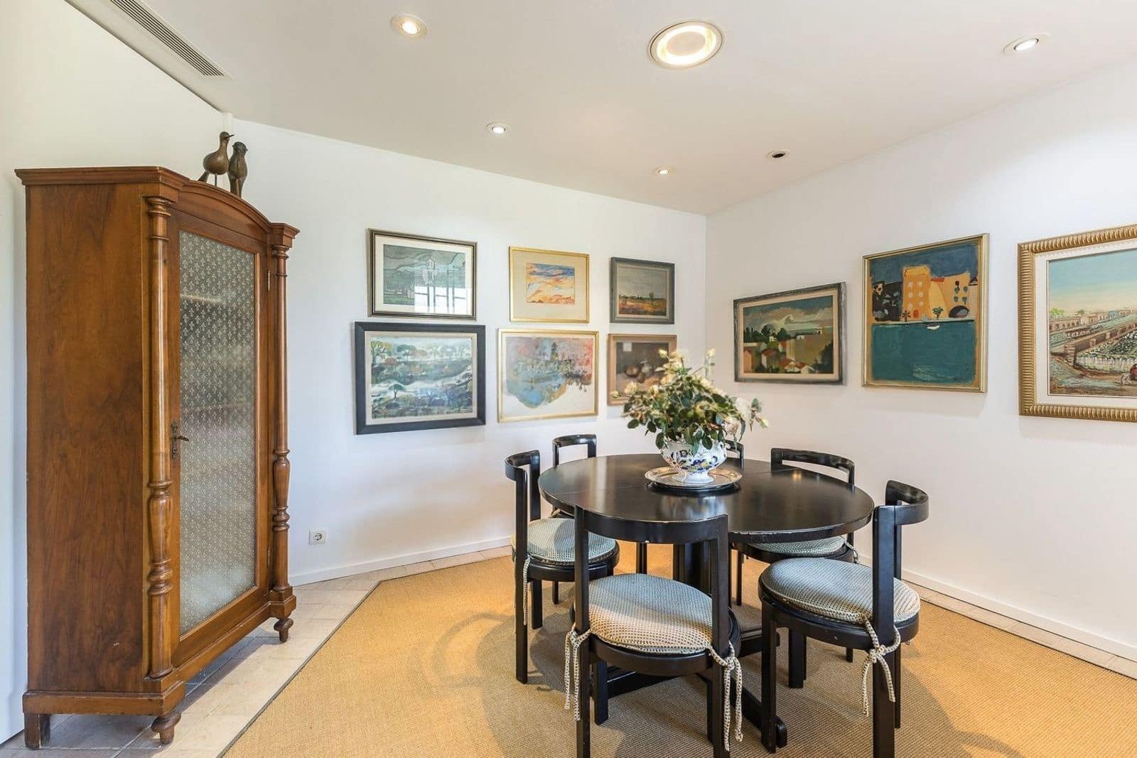 4 bedroom Villa for sale in Castelldefels with pool garage - € 3,300,000 (Ref: 9836822)