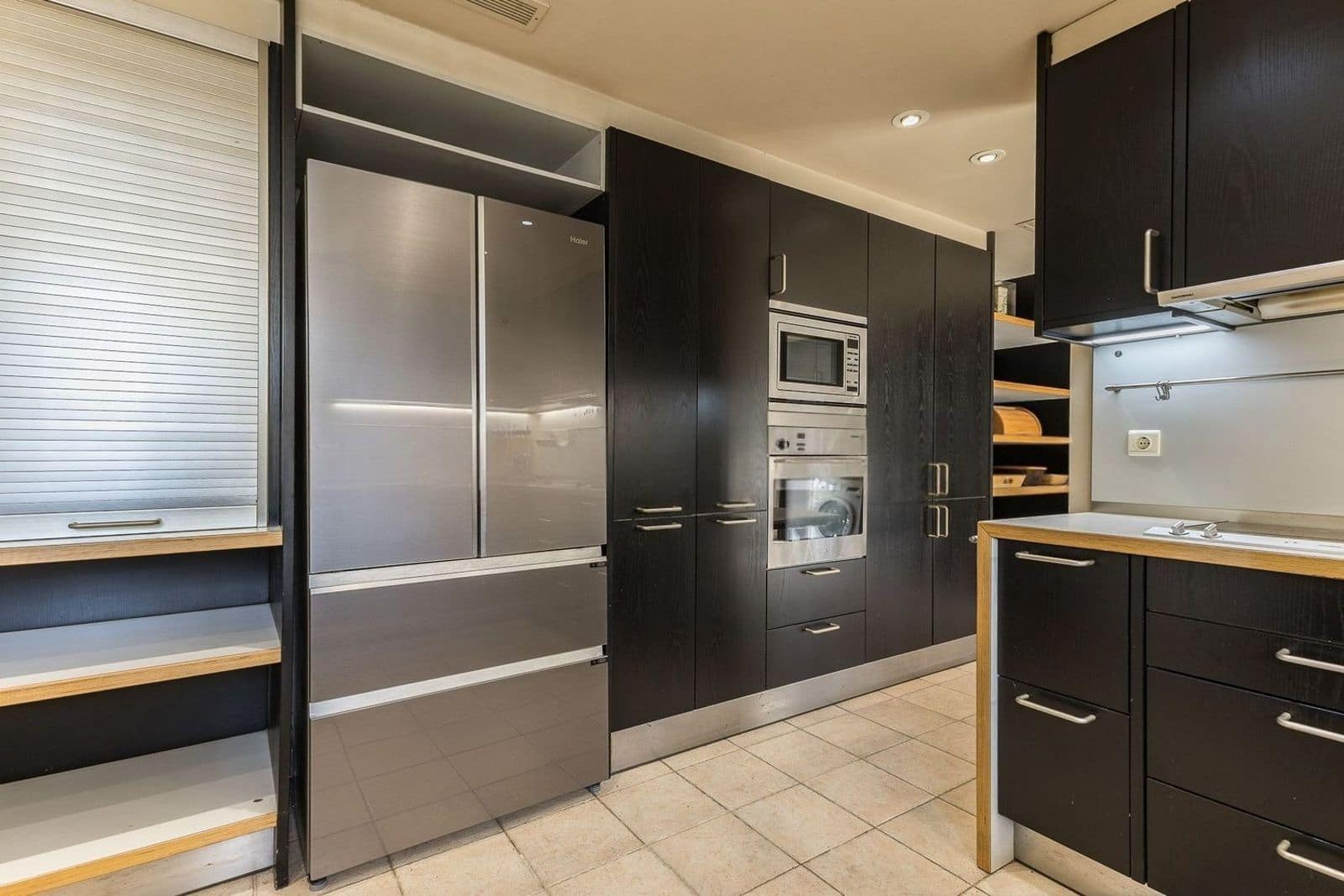 4 bedroom Villa for sale in Castelldefels with pool garage - € 3,300,000 (Ref: 9836822)