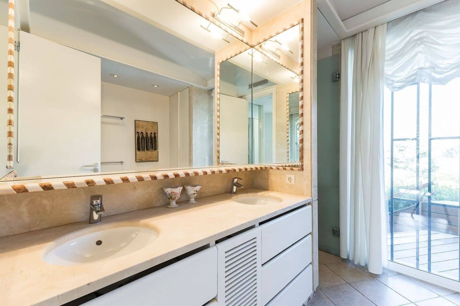 4 bedroom Villa for sale in Castelldefels with pool garage - € 3,300,000 (Ref: 9836822)
