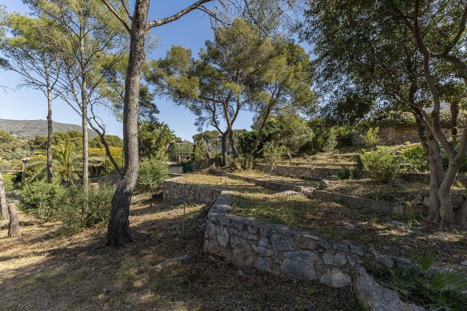 4 bedroom Villa for sale in Castelldefels with pool garage - € 3,300,000 (Ref: 9836822)