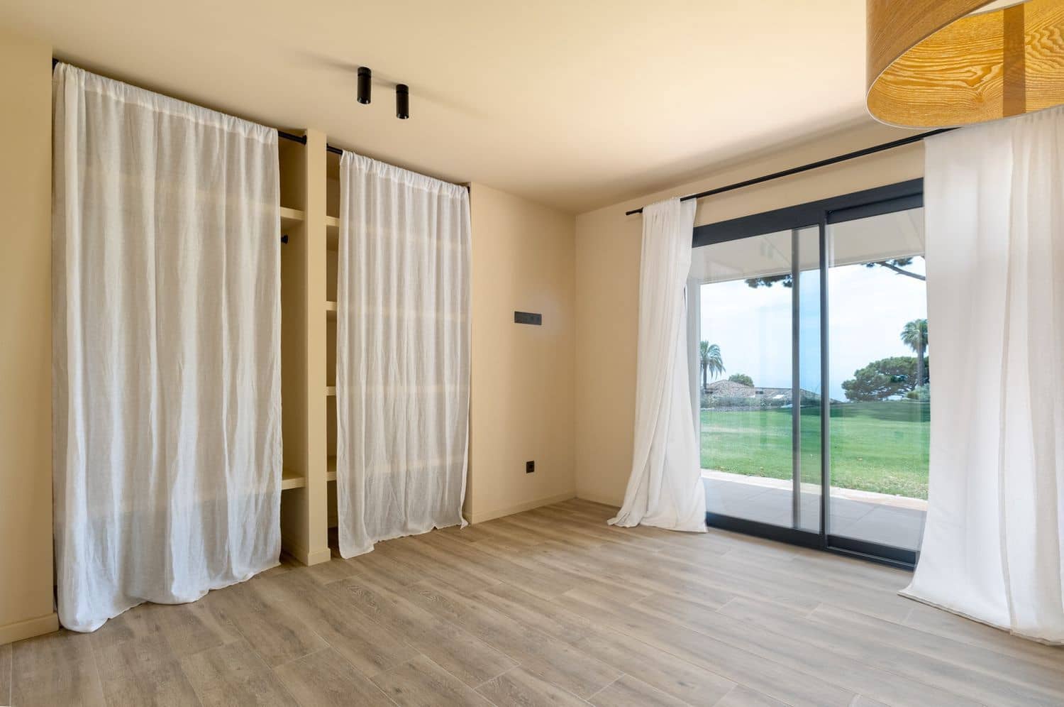 4 bedroom Villa for sale in Sant Andreu de Llavaneres with pool garage - € 2,250,000 (Ref: 9836824)