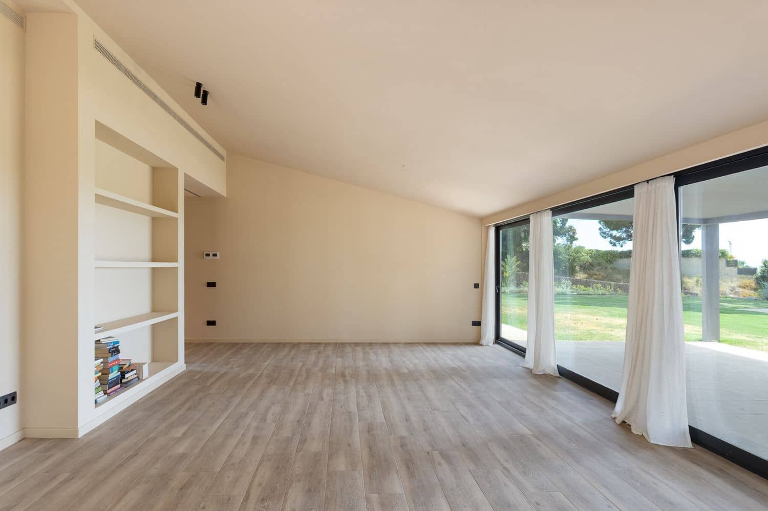 4 bedroom Villa for sale in Sant Andreu de Llavaneres with pool garage - € 2,250,000 (Ref: 9836824)