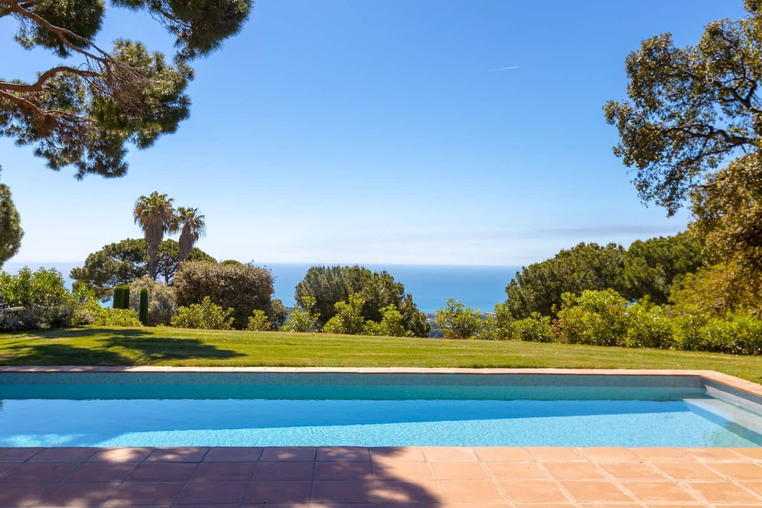 4 bedroom Villa for sale in Sant Andreu de Llavaneres with pool garage - € 2,250,000 (Ref: 9836824)