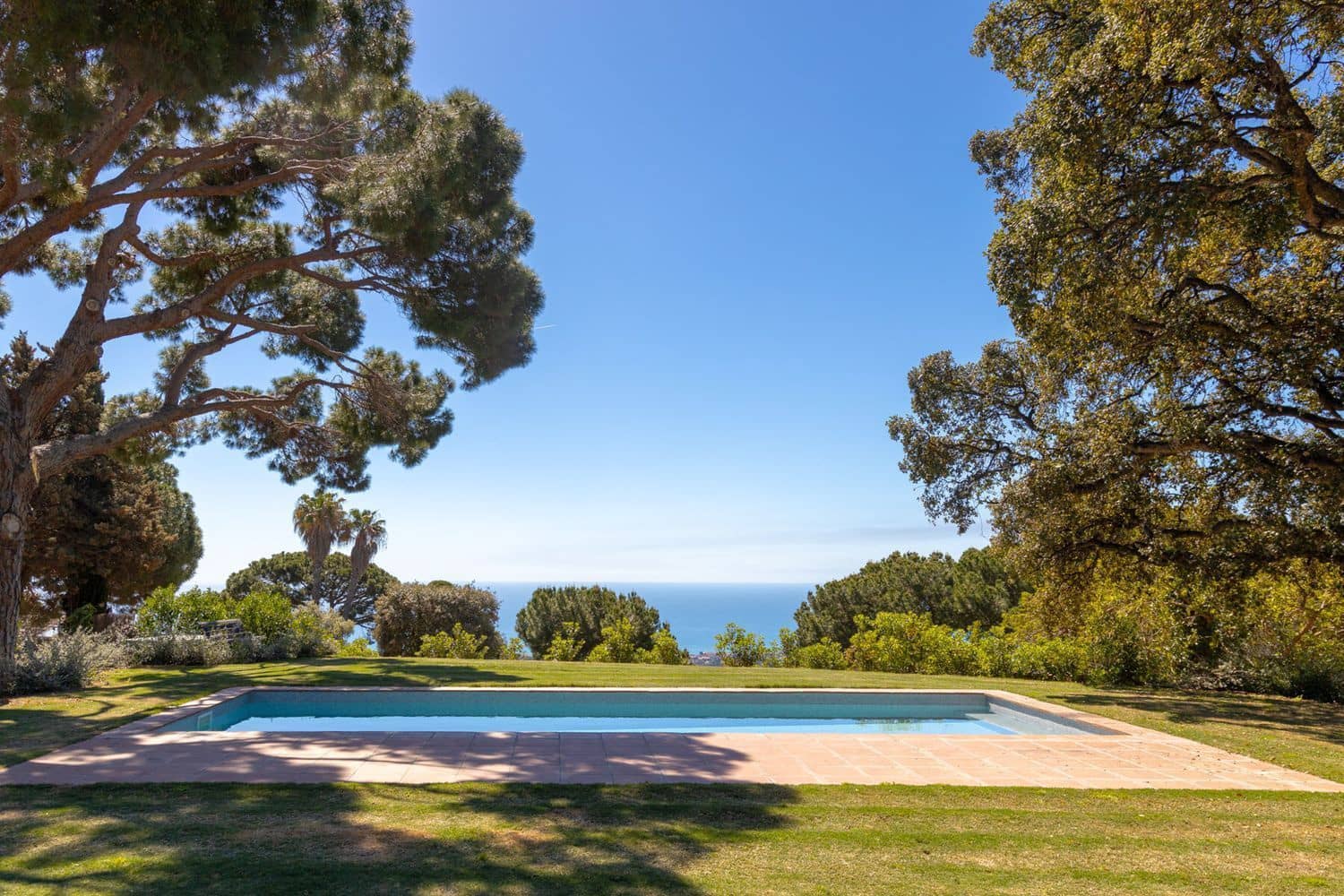 4 bedroom Villa for sale in Sant Andreu de Llavaneres with pool garage - € 2,250,000 (Ref: 9836824)