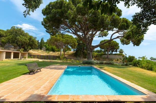 4 bedroom Villa for sale in Sant Andreu de Llavaneres with pool garage - € 2,250,000 (Ref: 9836824)