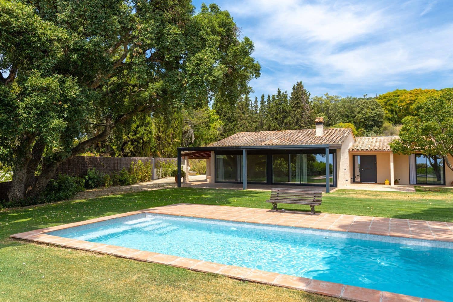 4 bedroom Villa for sale in Sant Andreu de Llavaneres with pool garage - € 2,250,000 (Ref: 9836824)