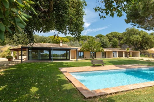 4 bedroom Villa for sale in Sant Andreu de Llavaneres with pool garage - € 2,250,000 (Ref: 9836824)