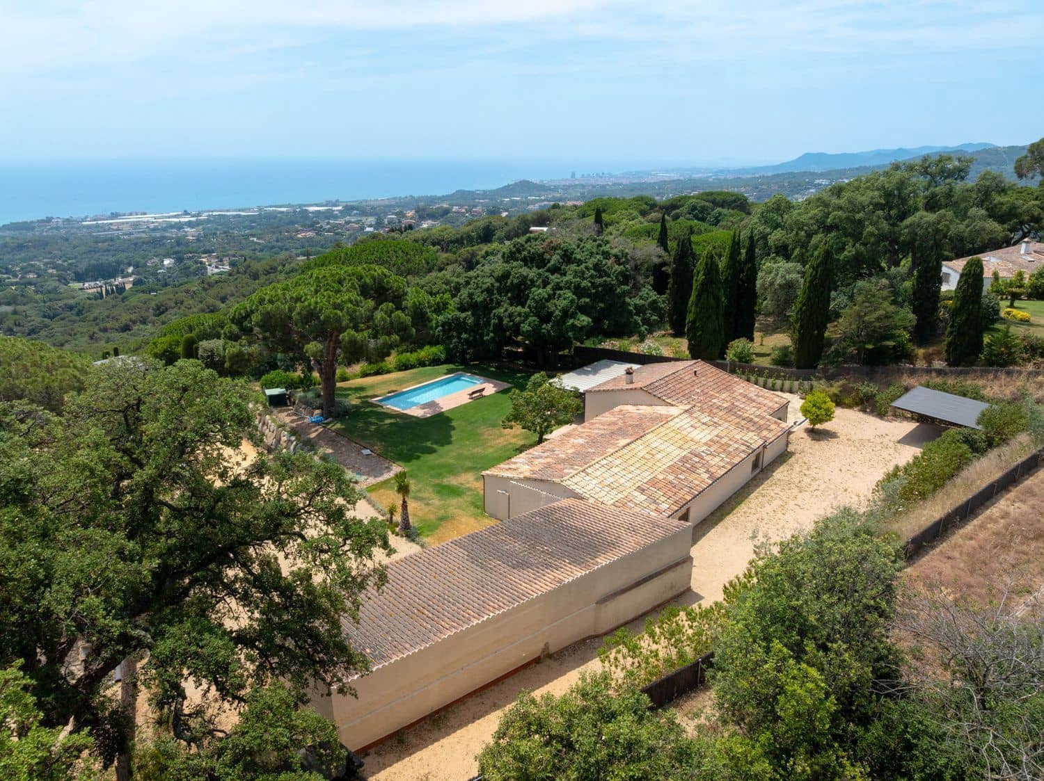 4 bedroom Villa for sale in Sant Andreu de Llavaneres with pool garage - € 2,250,000 (Ref: 9836824)