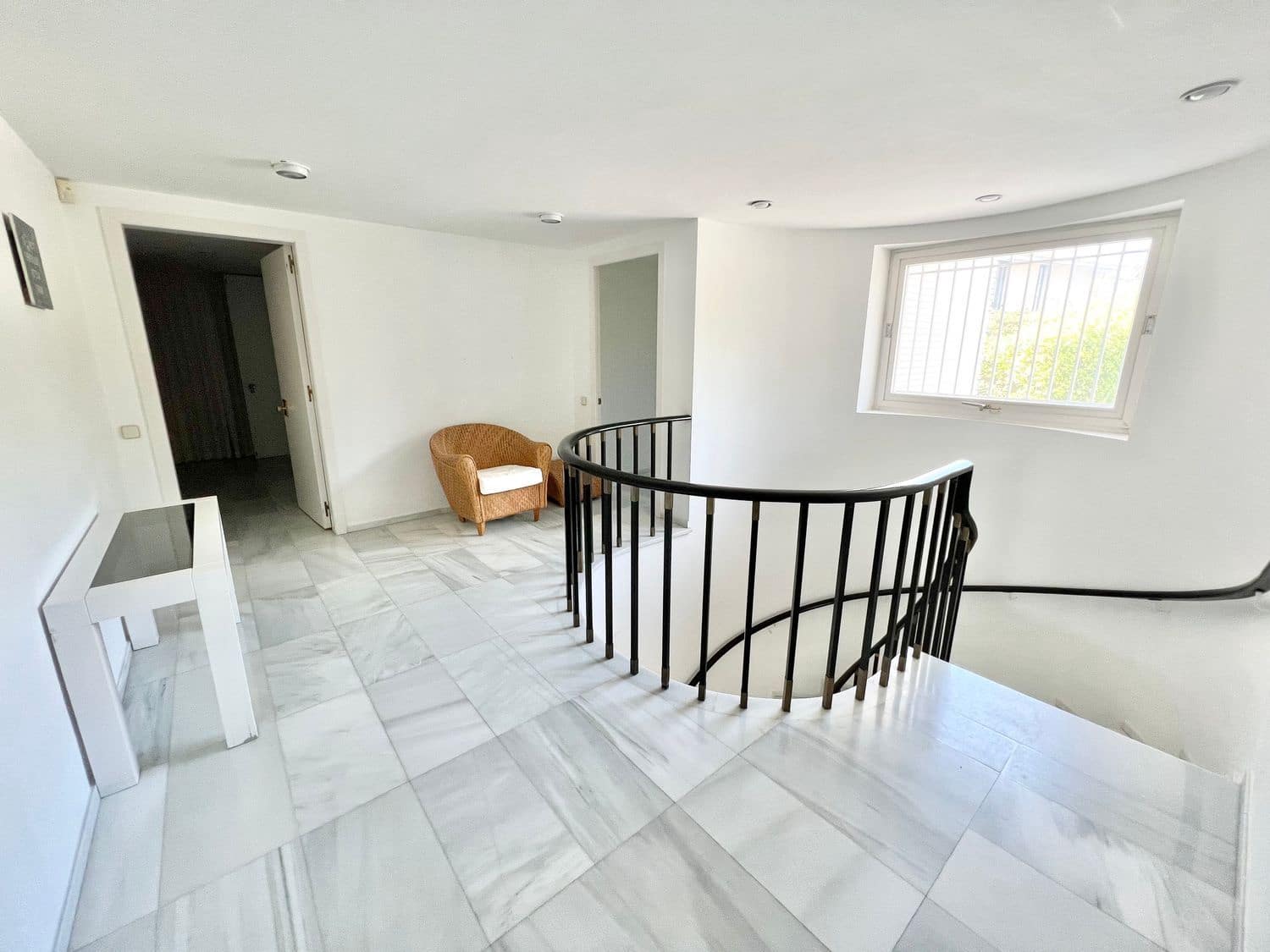 7 bedroom Villa for sale in Castelldefels with pool garage - € 3,650,000 (Ref: 9836825)