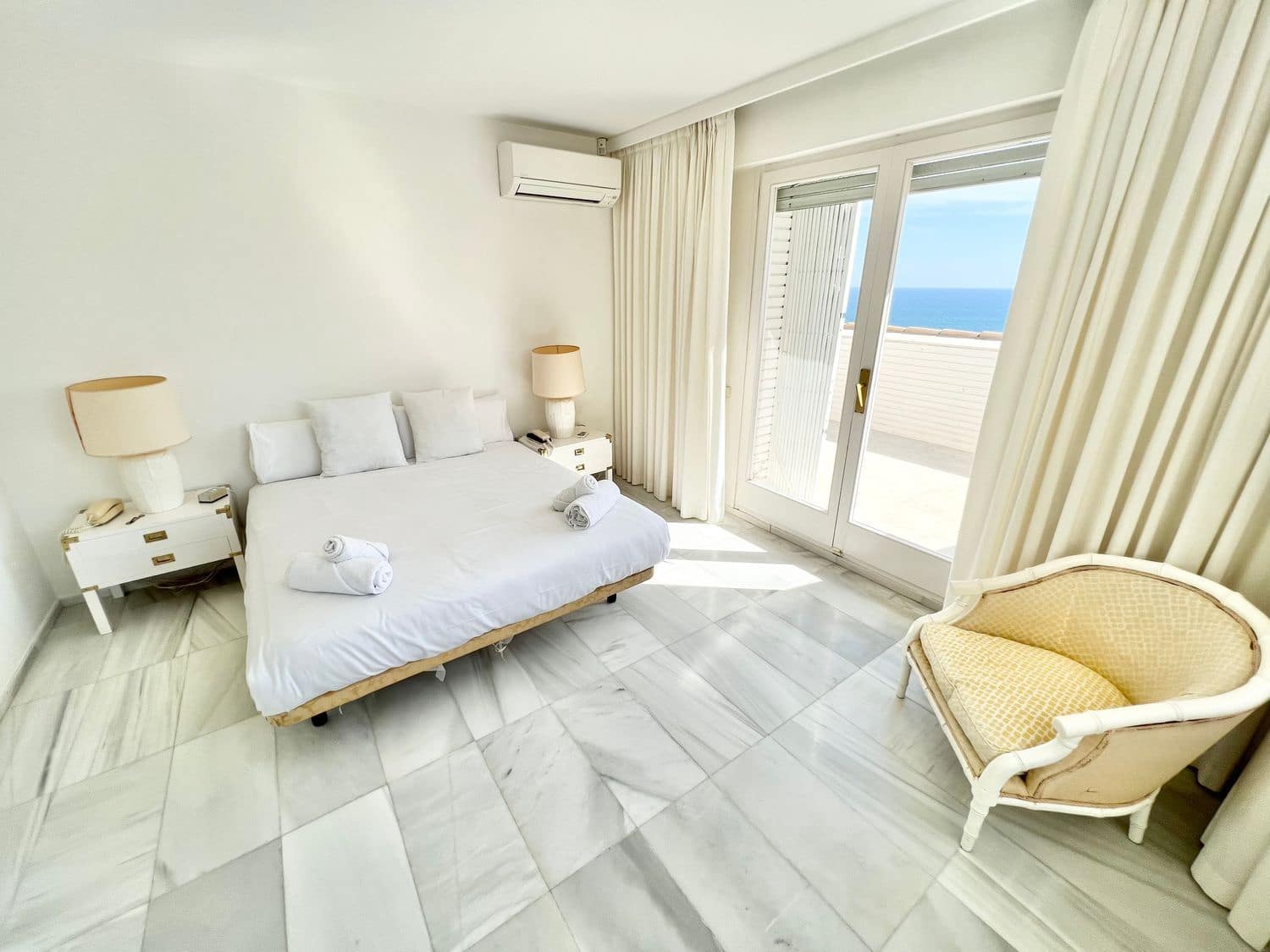 7 bedroom Villa for sale in Castelldefels with pool garage - € 3,650,000 (Ref: 9836825)