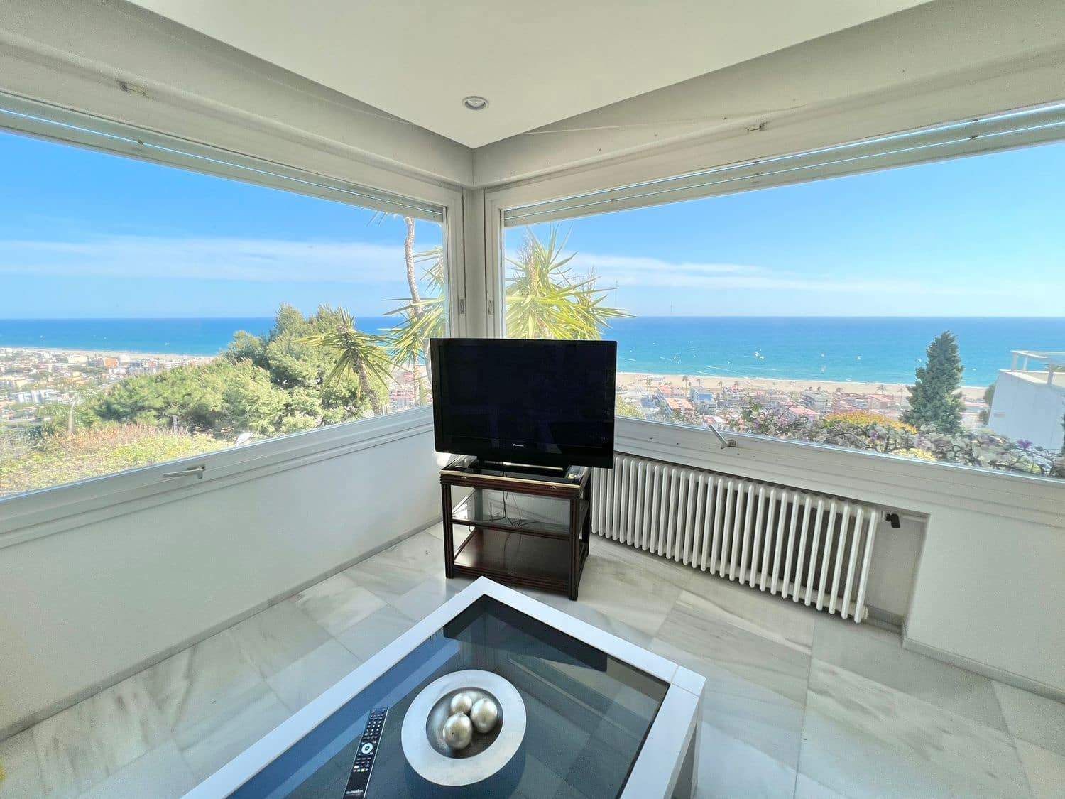 7 bedroom Villa for sale in Castelldefels with pool garage - € 3,650,000 (Ref: 9836825)