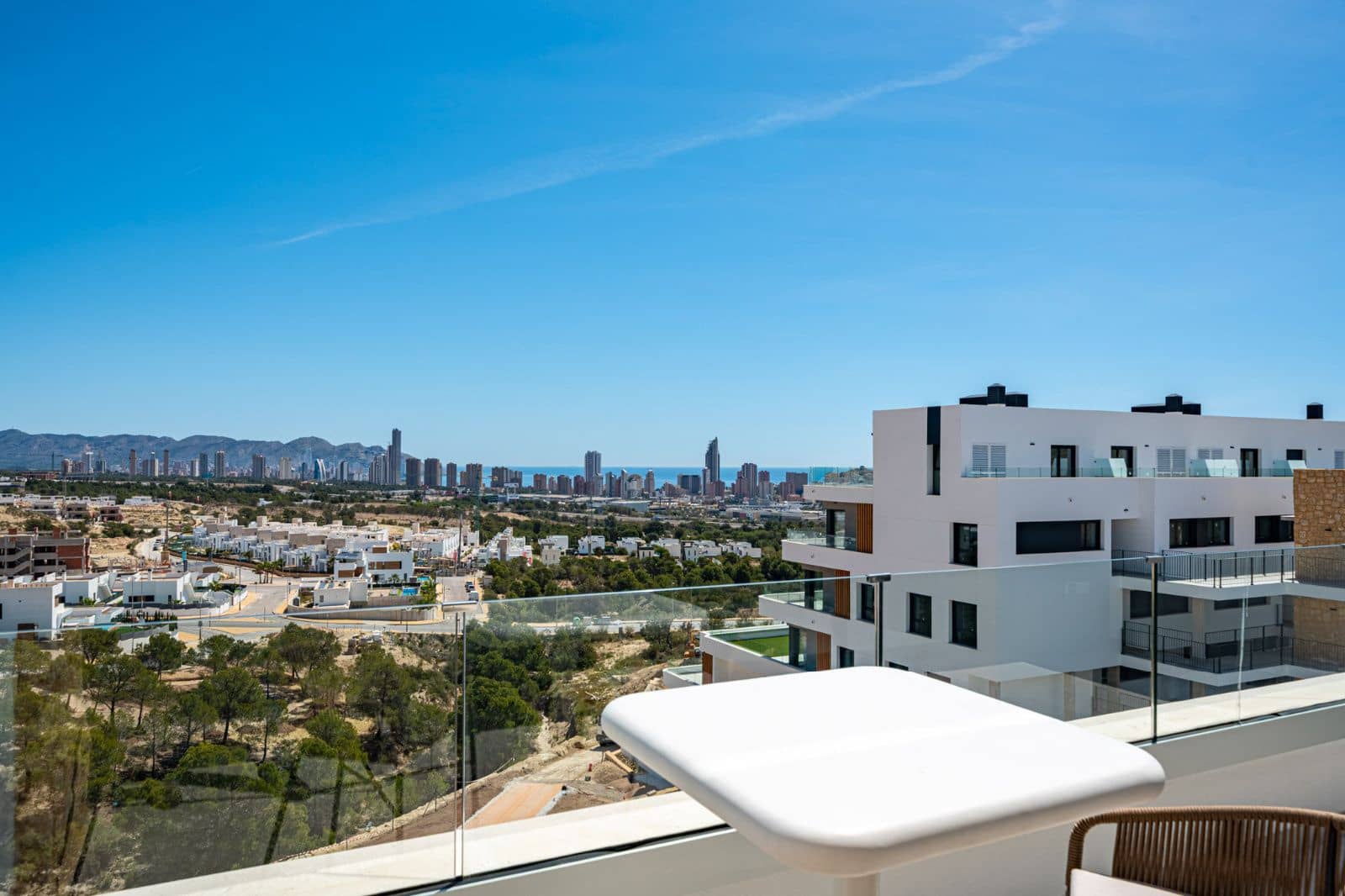 2 Zimmer Penthouse zu verkaufen in Finestrat mit Pool Garage - 590.000 € (Ref: 9989394)