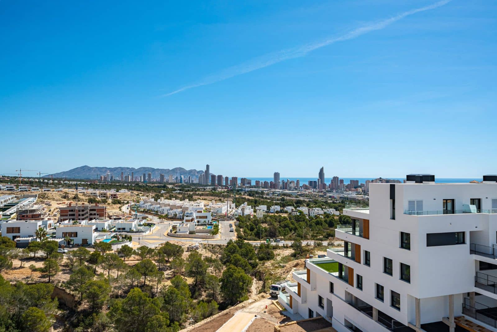 2 Zimmer Penthouse zu verkaufen in Finestrat mit Pool Garage - 590.000 € (Ref: 9989394)