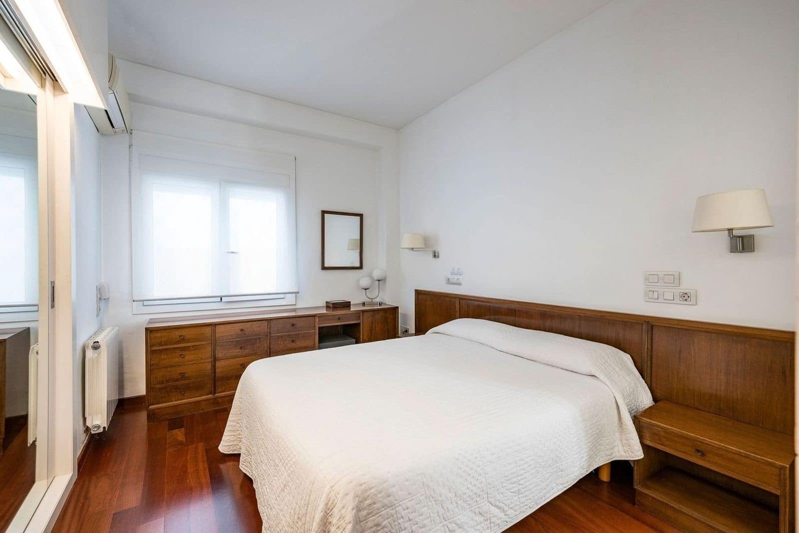 3 bedroom Flat for sale in Barcelona city with pool - € 845,000 (Ref: 9989997)