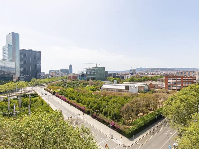 Piso de 2 habitaciones en Barcelona ciudad en venta con garaje - 630.000 € (Ref: 9991540)