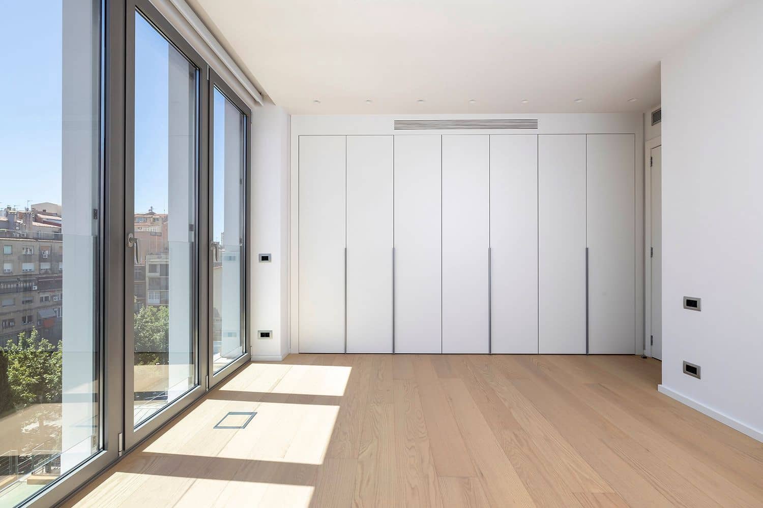 Piso de 4 habitaciones en Barcelona ciudad en venta con garaje - 1.895.000 € (Ref: 9992018)