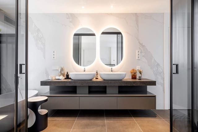 1 soverom Leilighet til salgs i Eixample, Barcelona by med svømmebasseng garasje - € 1 300 000 (Ref: 9992022)