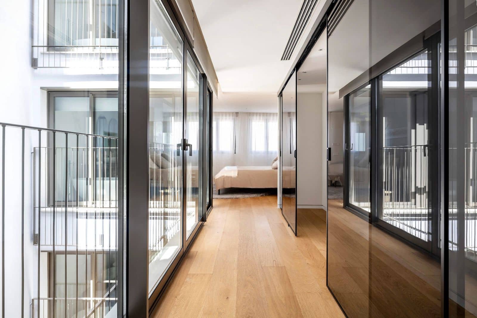 1 soverom Leilighet til salgs i Barcelona by med svømmebasseng garasje - € 1 300 000 (Ref: 9992022)