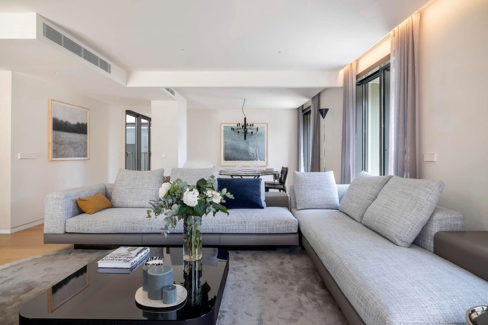 1 soverom Leilighet til salgs i Barcelona by med svømmebasseng garasje - € 1 300 000 (Ref: 9992022)