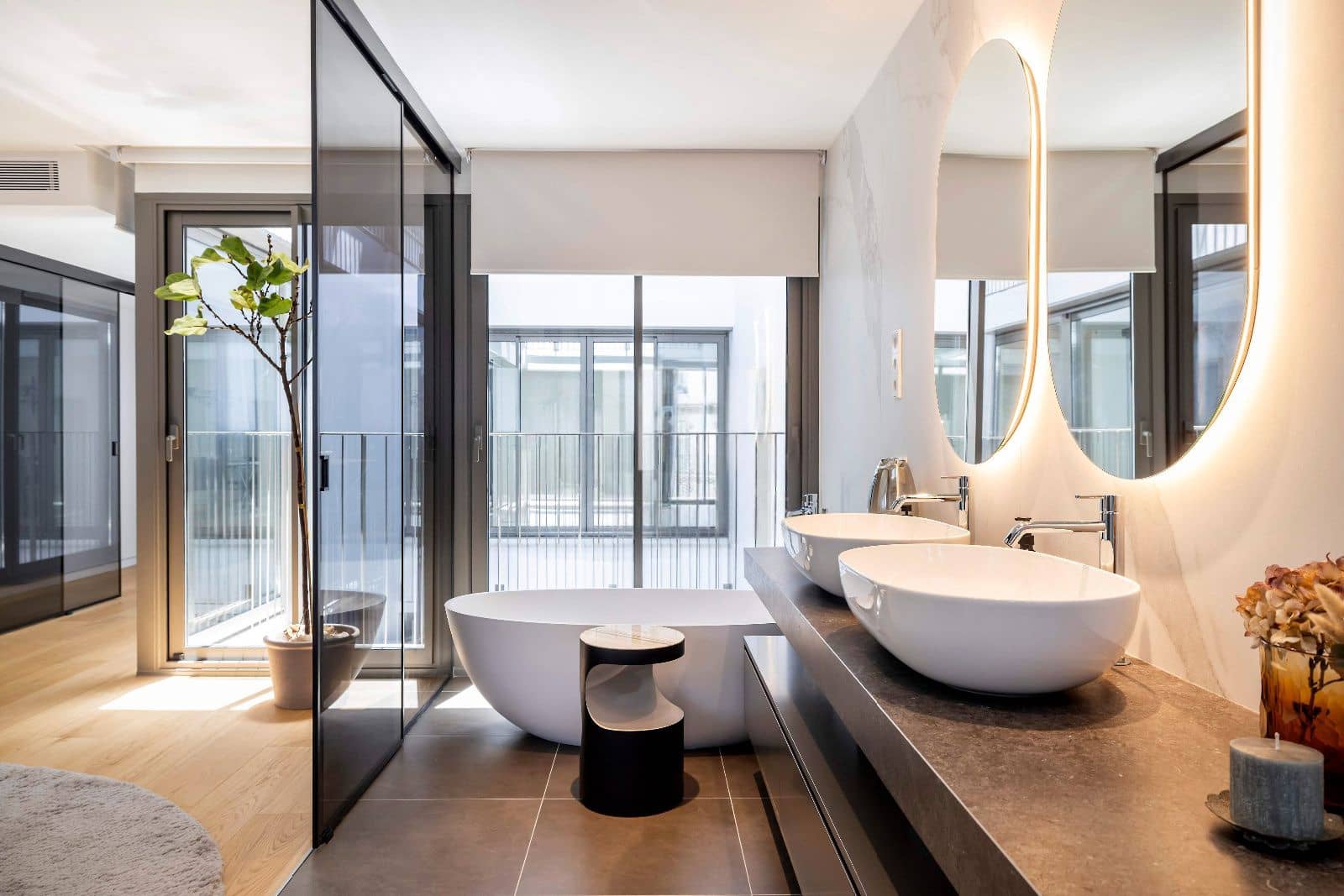 1 soverom Leilighet til salgs i Barcelona by med svømmebasseng garasje - € 1 300 000 (Ref: 9992022)