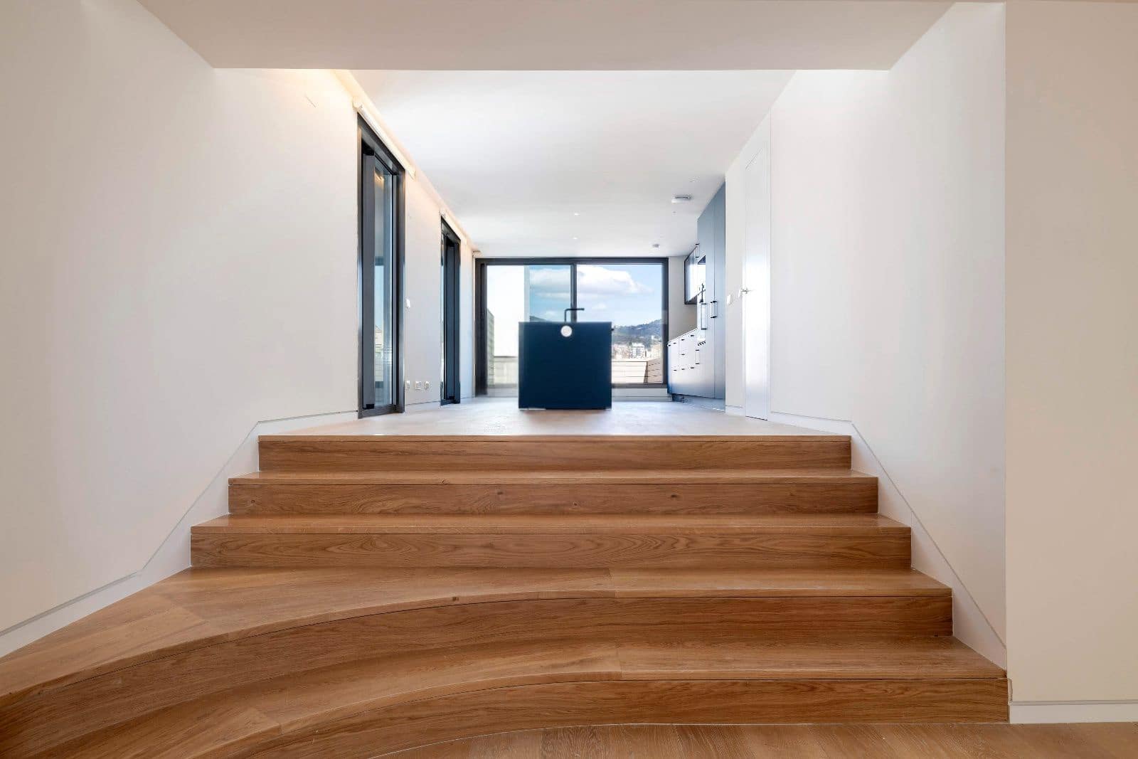 1 soverom Leilighet til salgs i Barcelona by med svømmebasseng garasje - € 1 300 000 (Ref: 9992022)