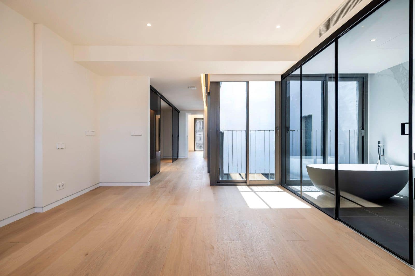 1 soverom Leilighet til salgs i Barcelona by med svømmebasseng garasje - € 1 300 000 (Ref: 9992022)