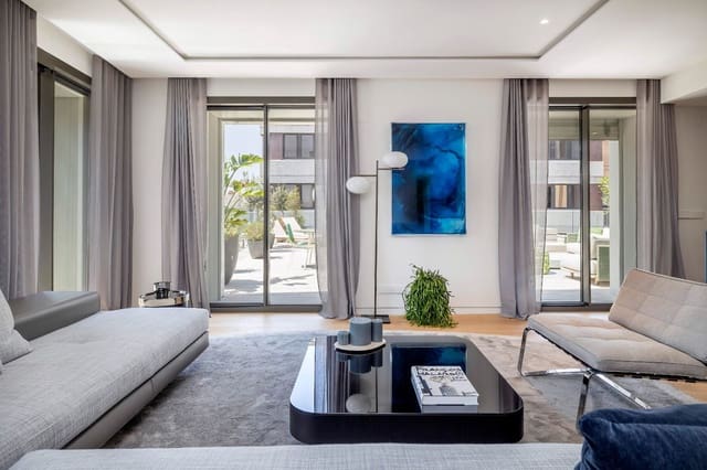 1 soverom Leilighet til salgs i Eixample, Barcelona by med svømmebasseng garasje - € 1 300 000 (Ref: 9992022)