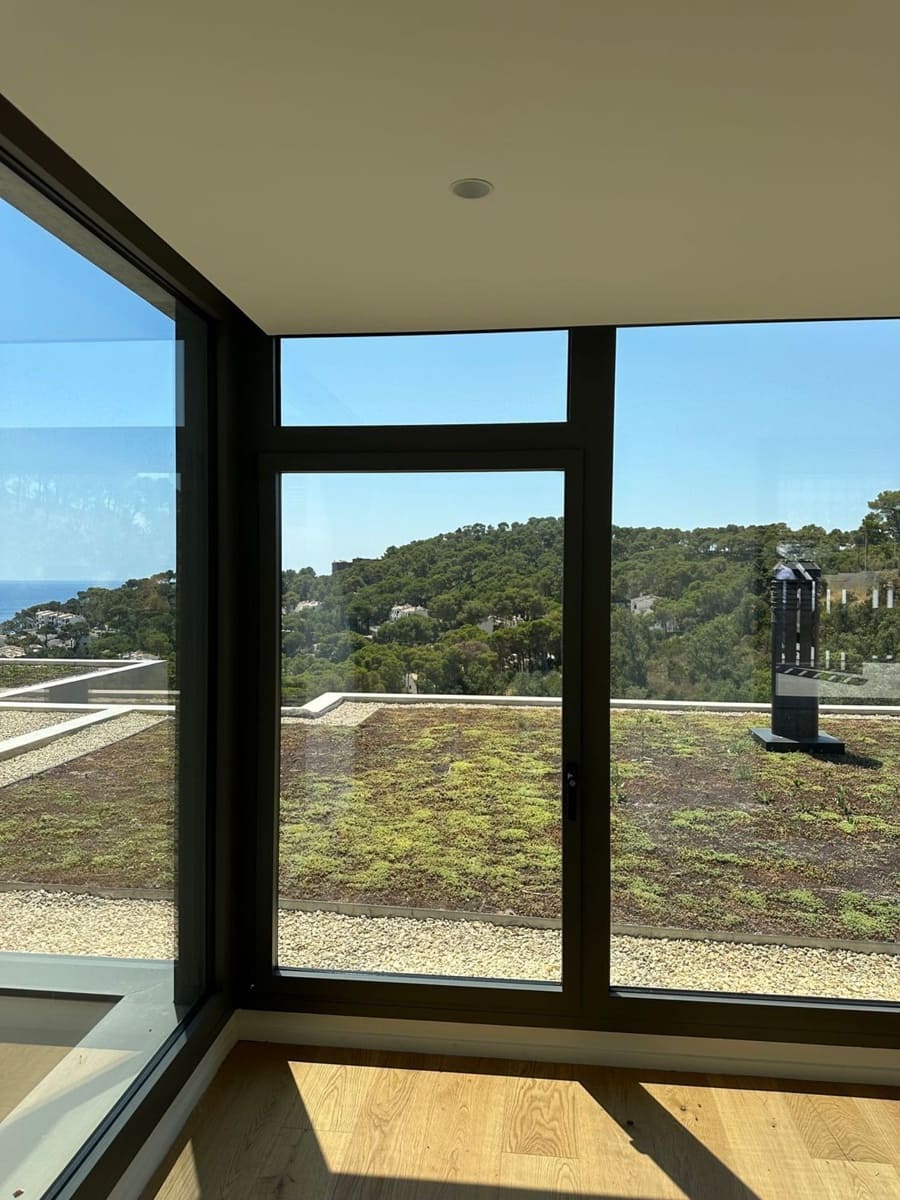 4 bedroom Villa for sale in Tamariu with pool - € 2,580,000 (Ref: 9997929)