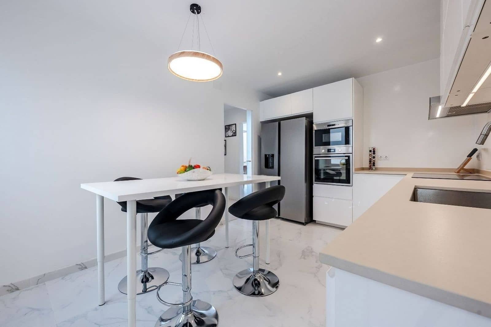 2 bedroom Flat for sale in Barcelona city - € 820,000 (Ref: 9999077)