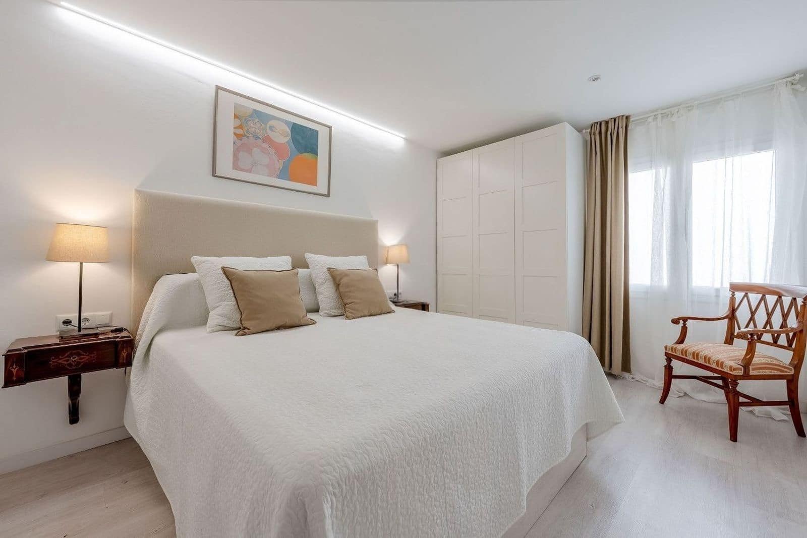 2 bedroom Flat for sale in Barcelona city - € 820,000 (Ref: 9999077)